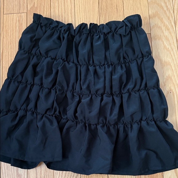 Black Ruffled Two-Piece Set - Picture 2 of 3